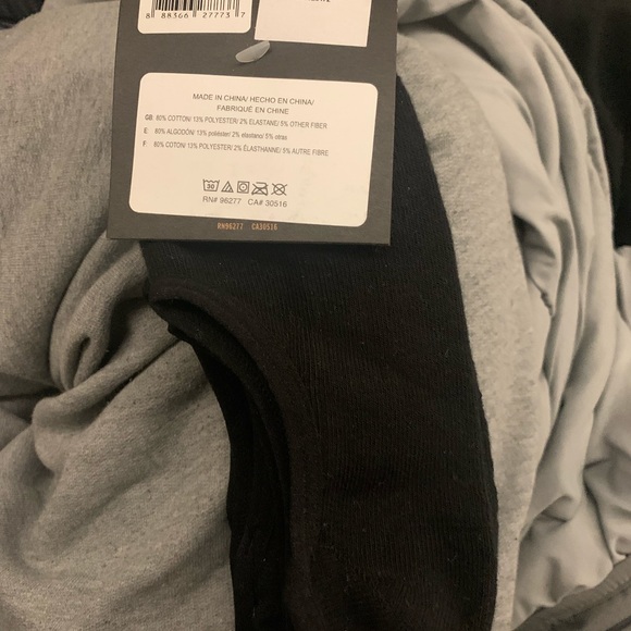 VANS black 3 pack ankle socks - Picture 3 of 3